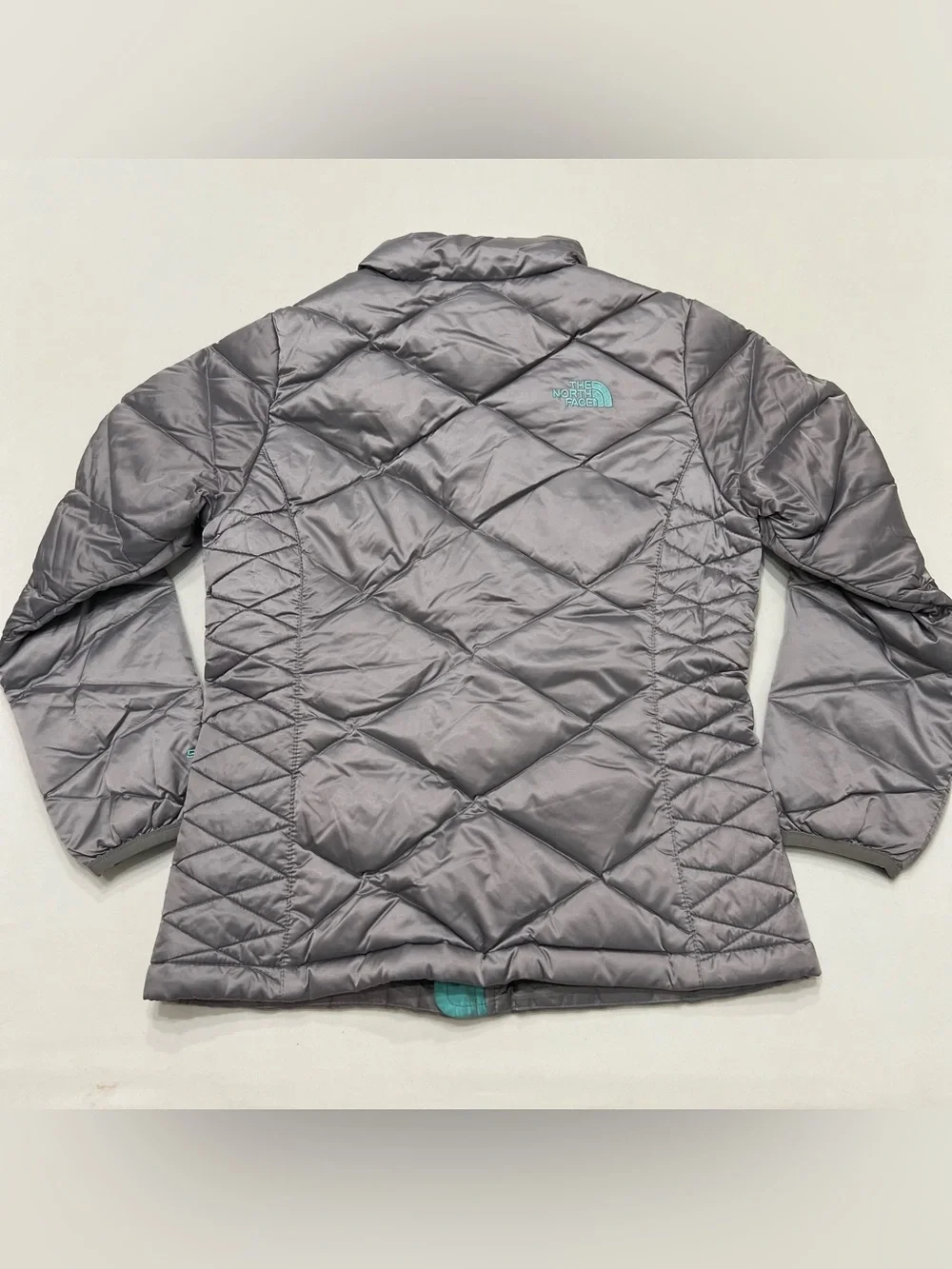 The North Face 550 Goose Down Puffer Quilted Winter Jacket Girls Med Silver/Teal
